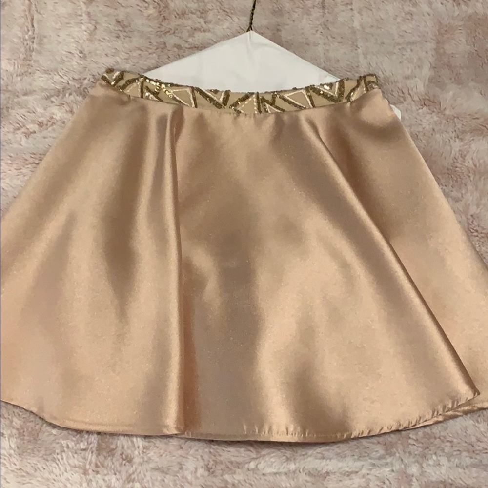 Formal Two-Piece Set - Picture 4 of 8